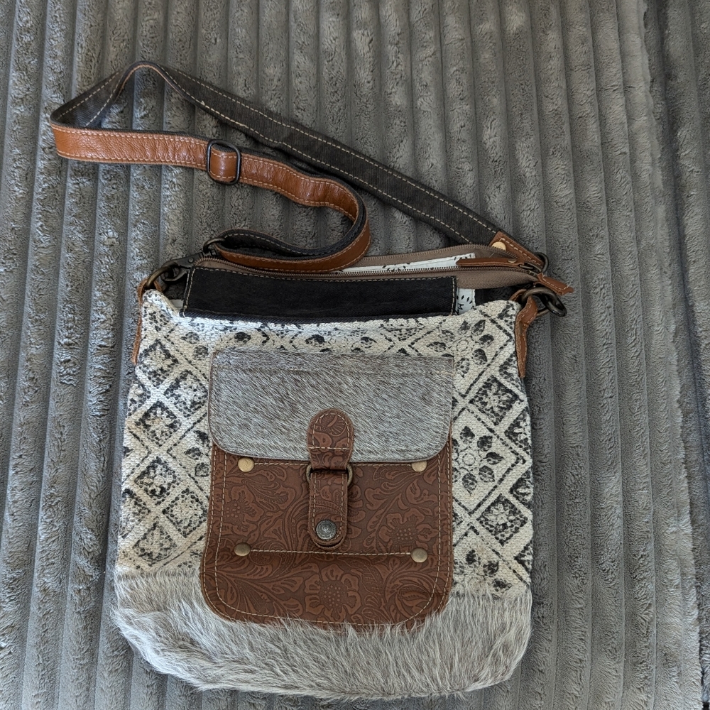 Myra Crossbody Bag